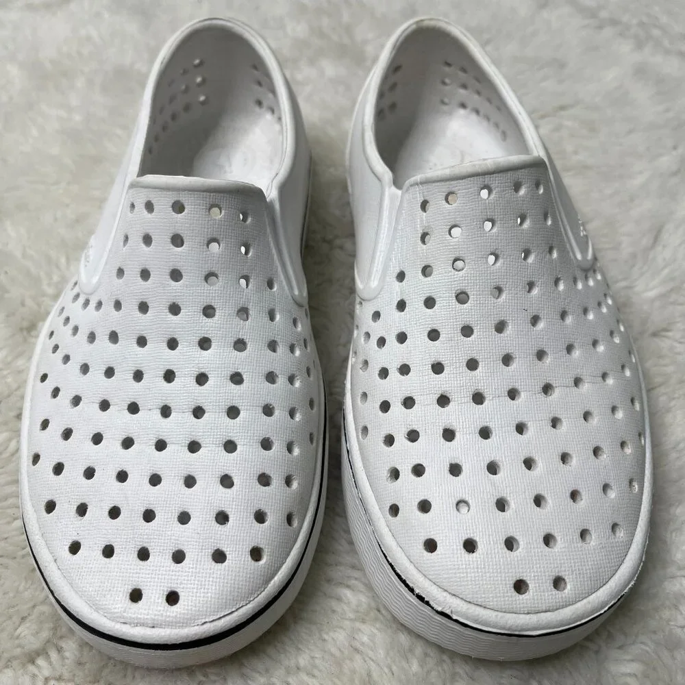 Native Kids White Miles EVA Foam Slip-On Sneakers Shoes Size 1
